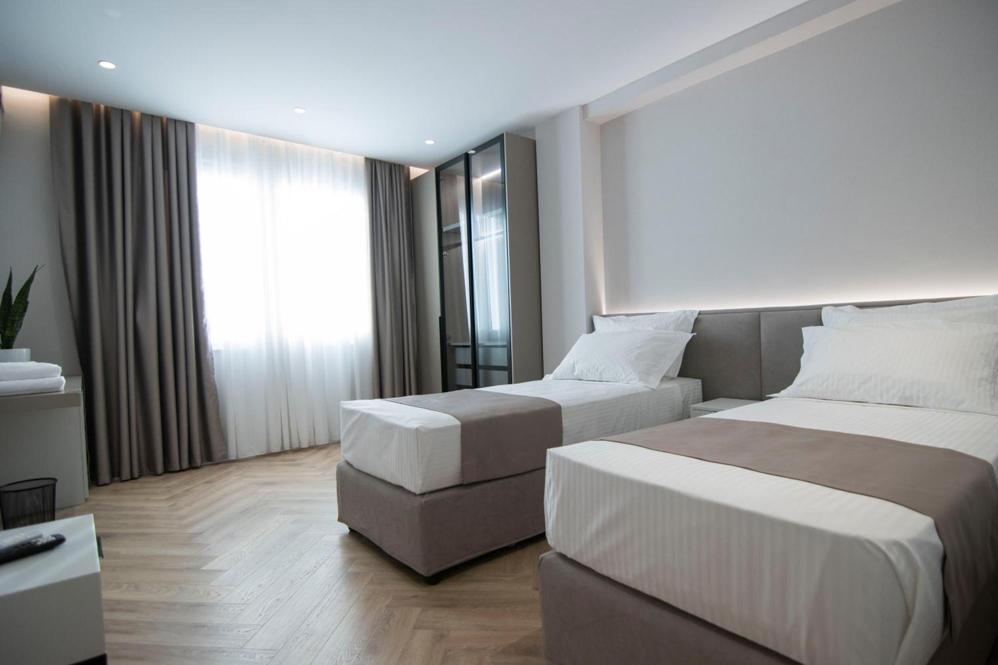 Mina Luxury Rooms Tirana Extérieur photo