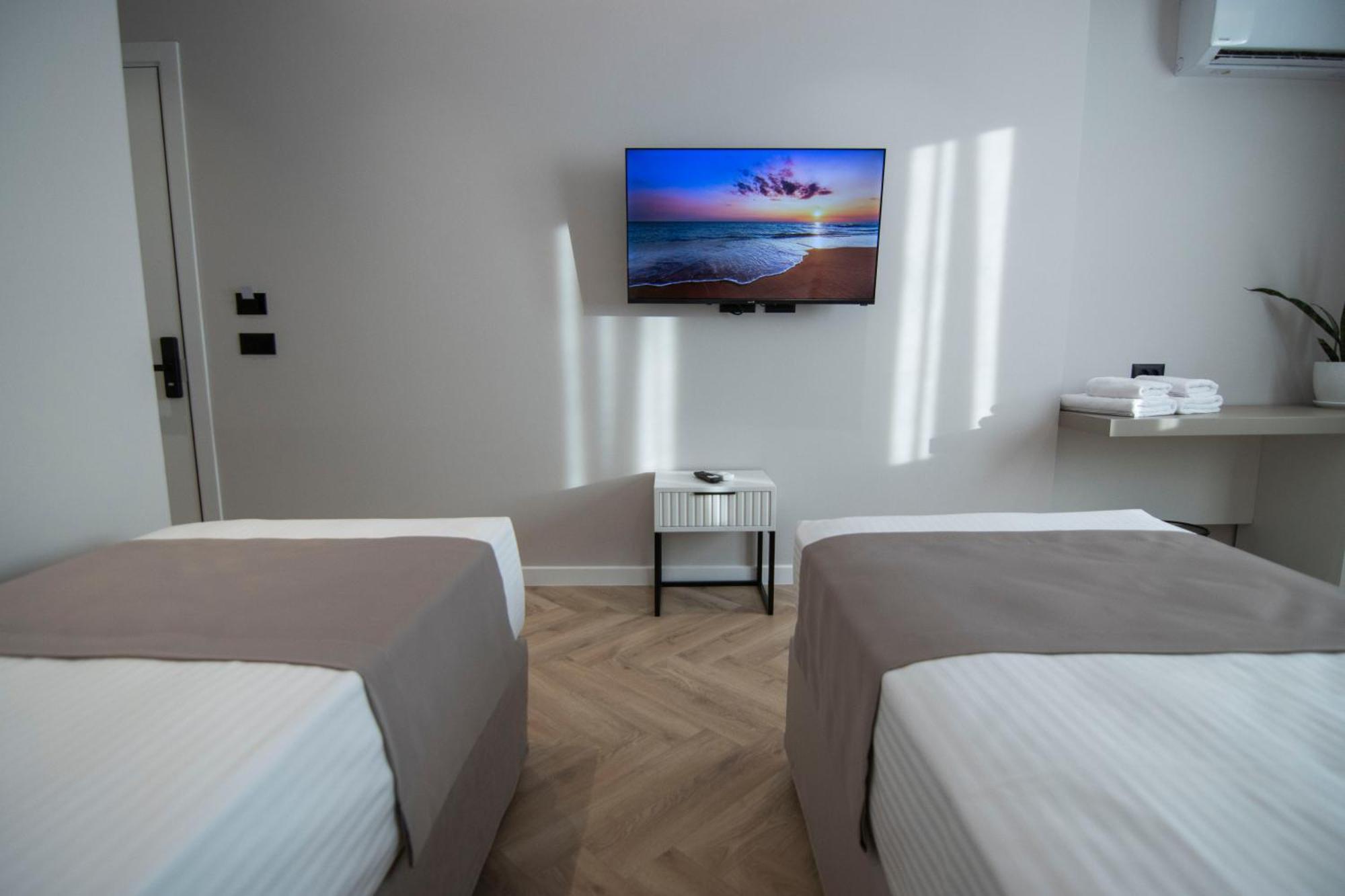 Mina Luxury Rooms Tirana Extérieur photo
