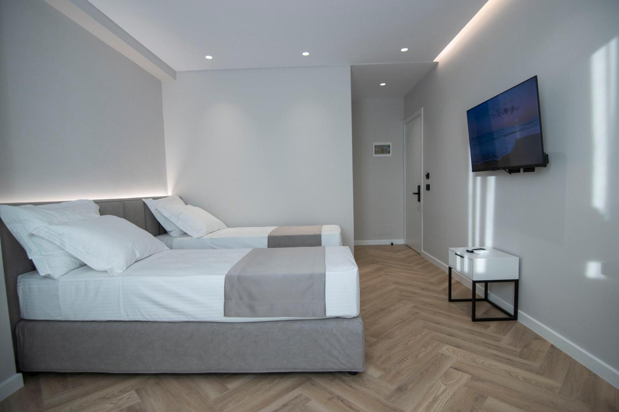 Mina Luxury Rooms Tirana Extérieur photo